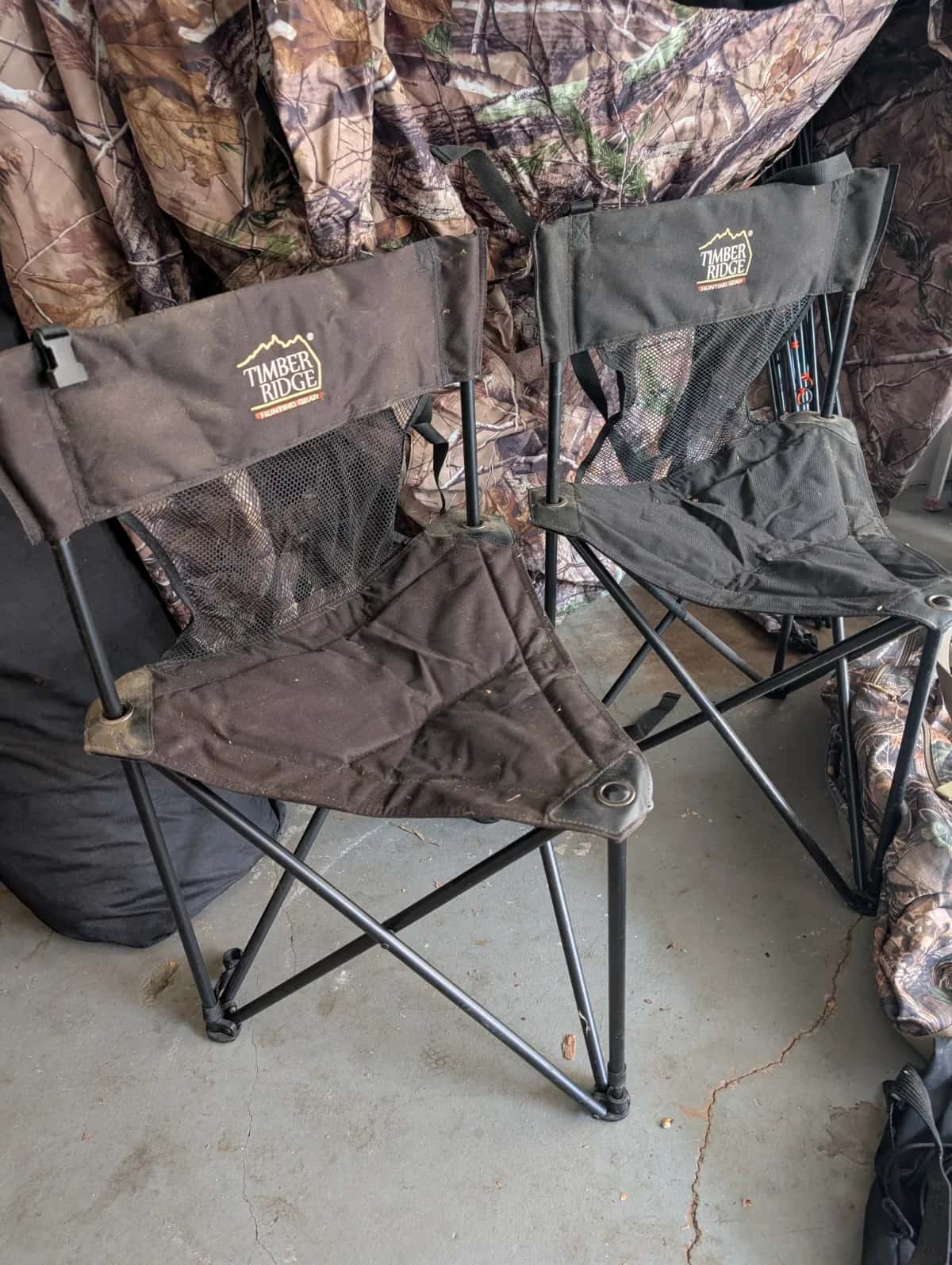 Timber Ridge heavy-duty folding bow hunting chair